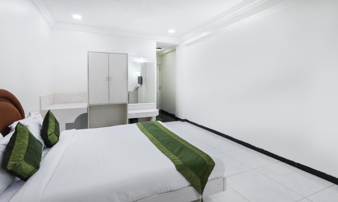 Treebo Omni Palace 3* Indore