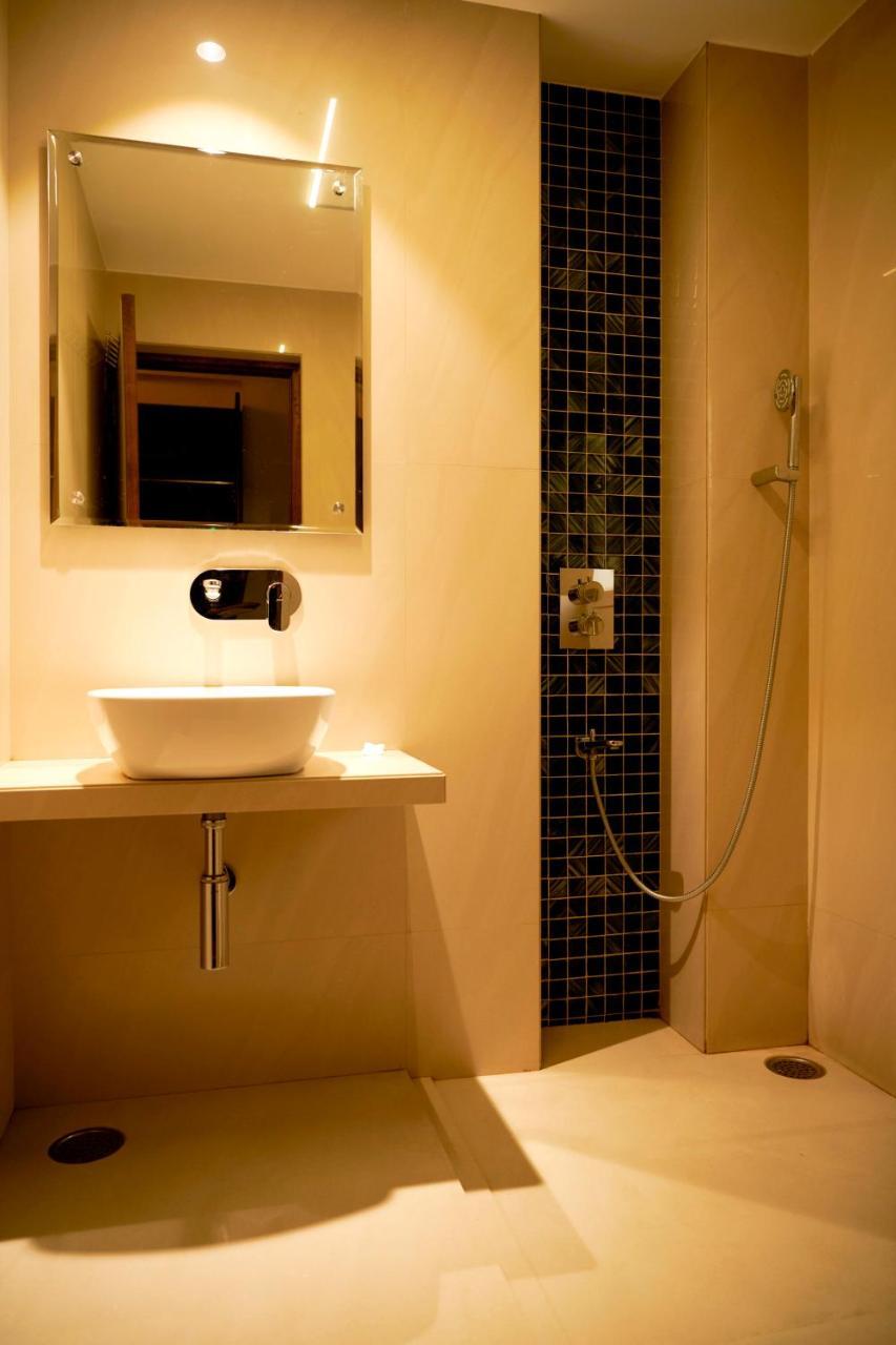 Hotel The Atithi Niwas Indore
