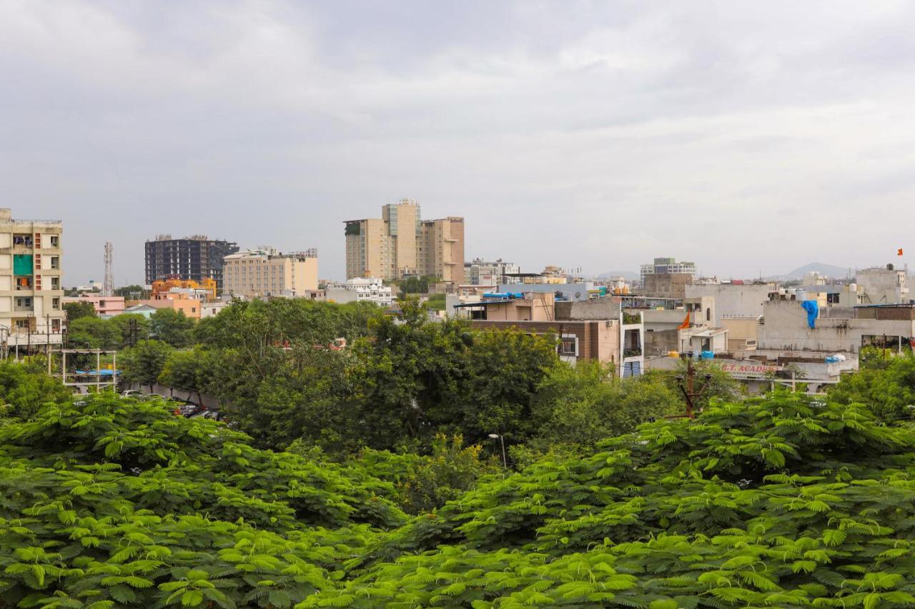 Treebo Trend Paradise, Hotel Indore