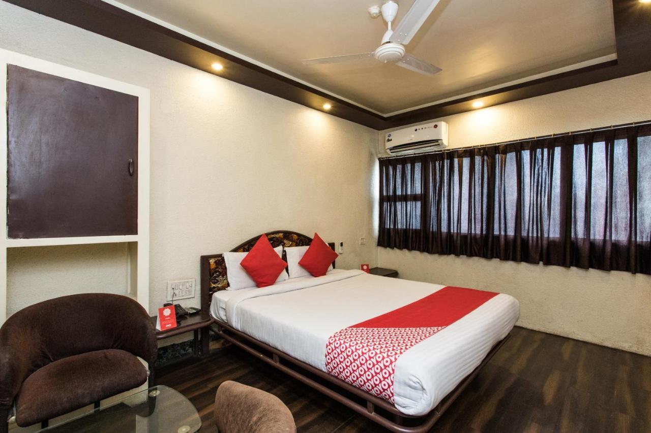 Oyo 2760 Chanakya Hotel 3*