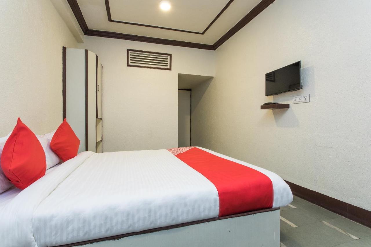 Oyo 2760 Chanakya Hotel