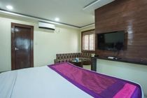Hotel Vista At Tukoganj 3*