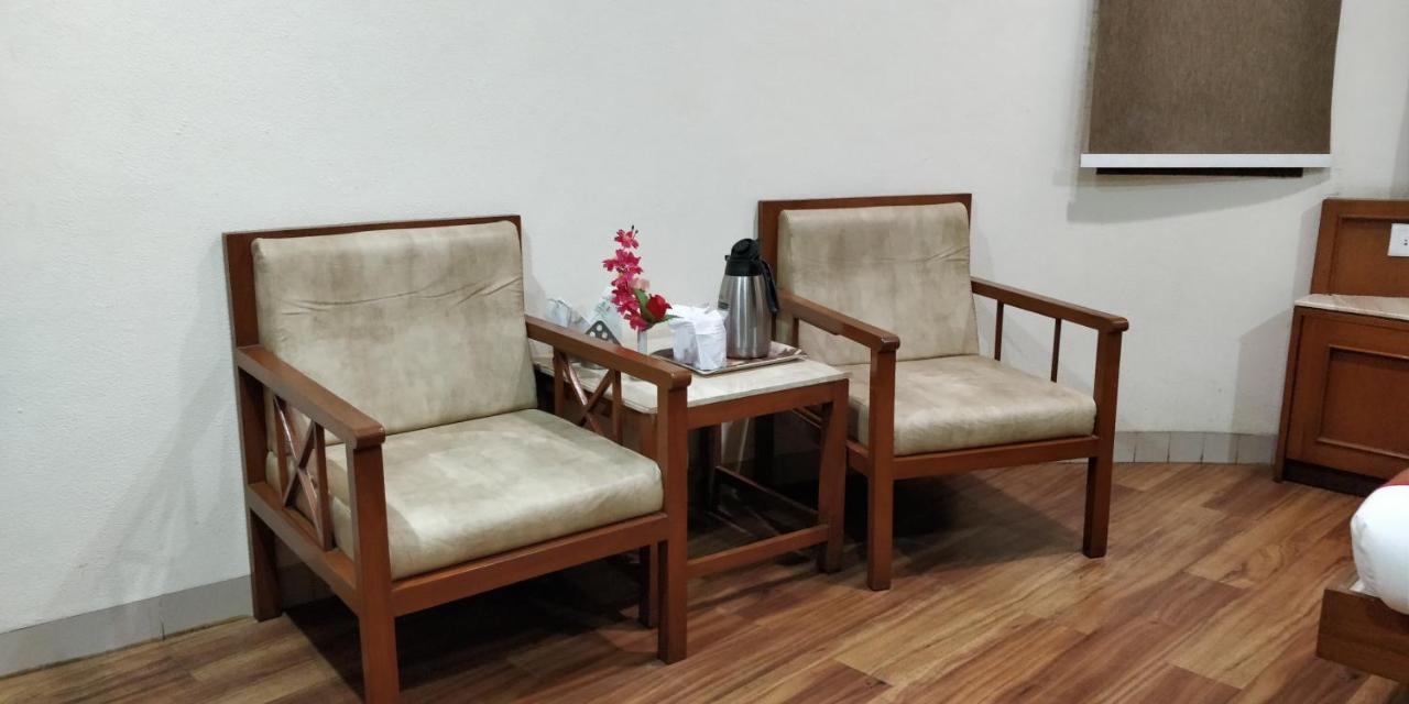 Hotel Apna Avenue Indore