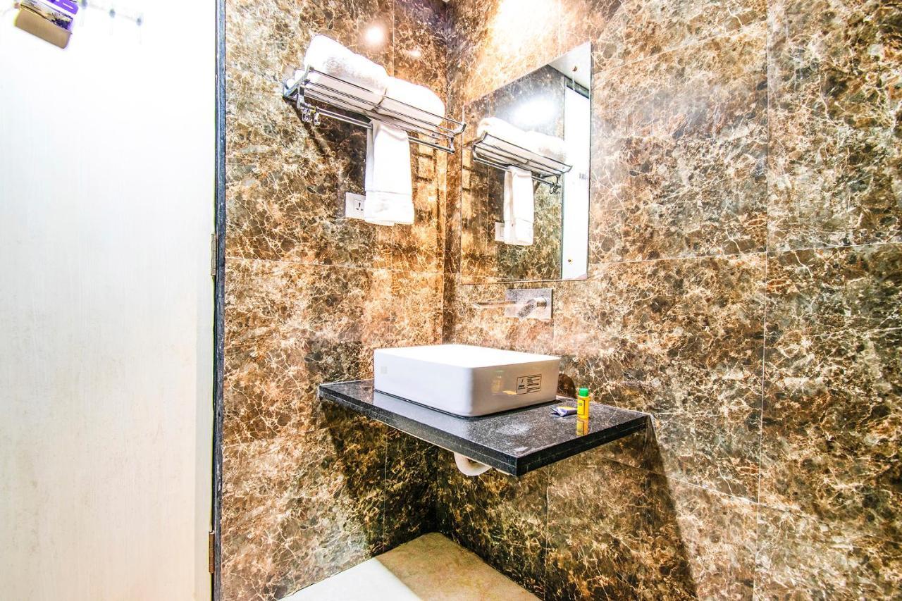 Fabhotel Amrit Greens Airport Hotel 3*