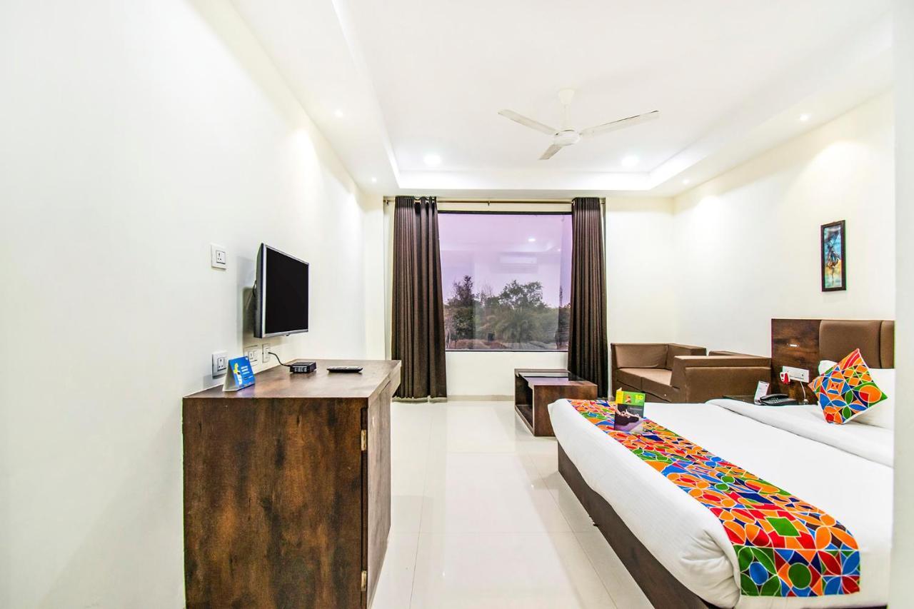 Fabhotel Amrit Greens Airport Hotel 3*