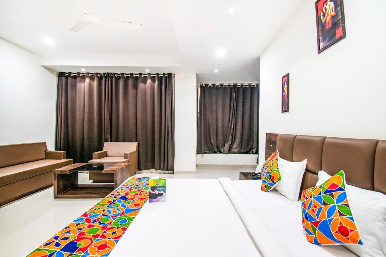 Fabhotel Amrit Greens Airport Hotel 3*