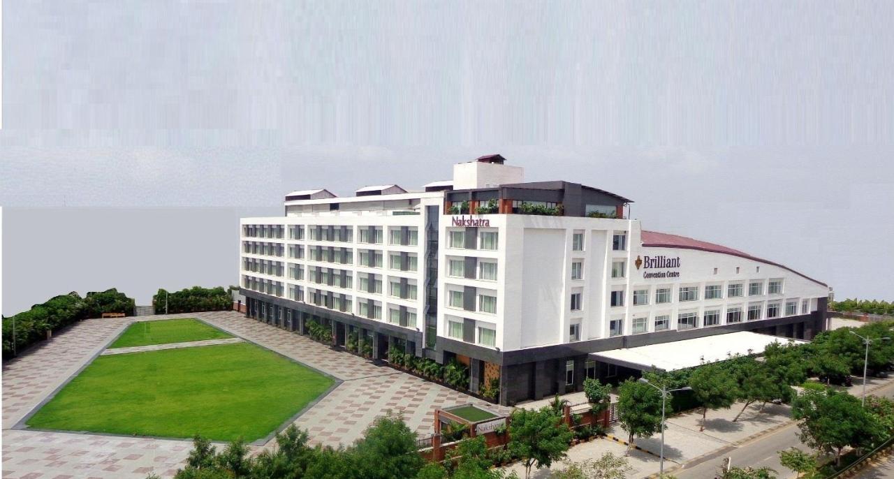Hotel Brilliant & Convention Centre Indore