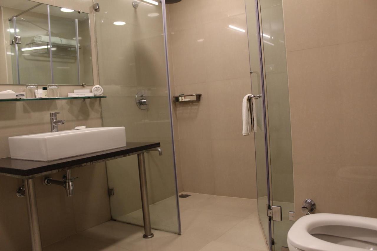 Hotel Brilliant & Convention Centre Indore