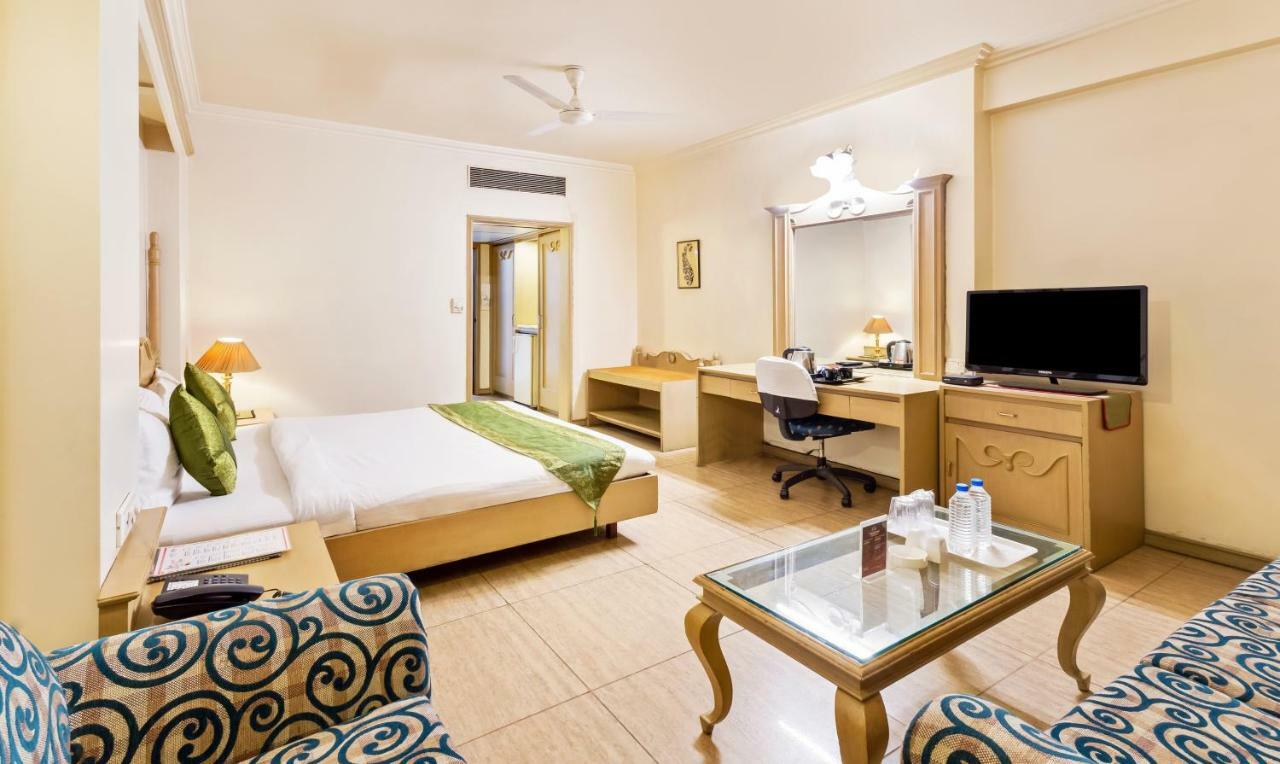 Hotel Crown Palace Indore
