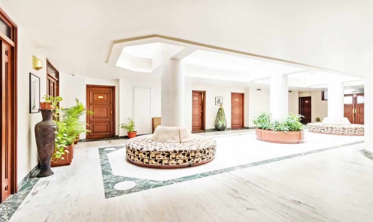Crown Palace 3*