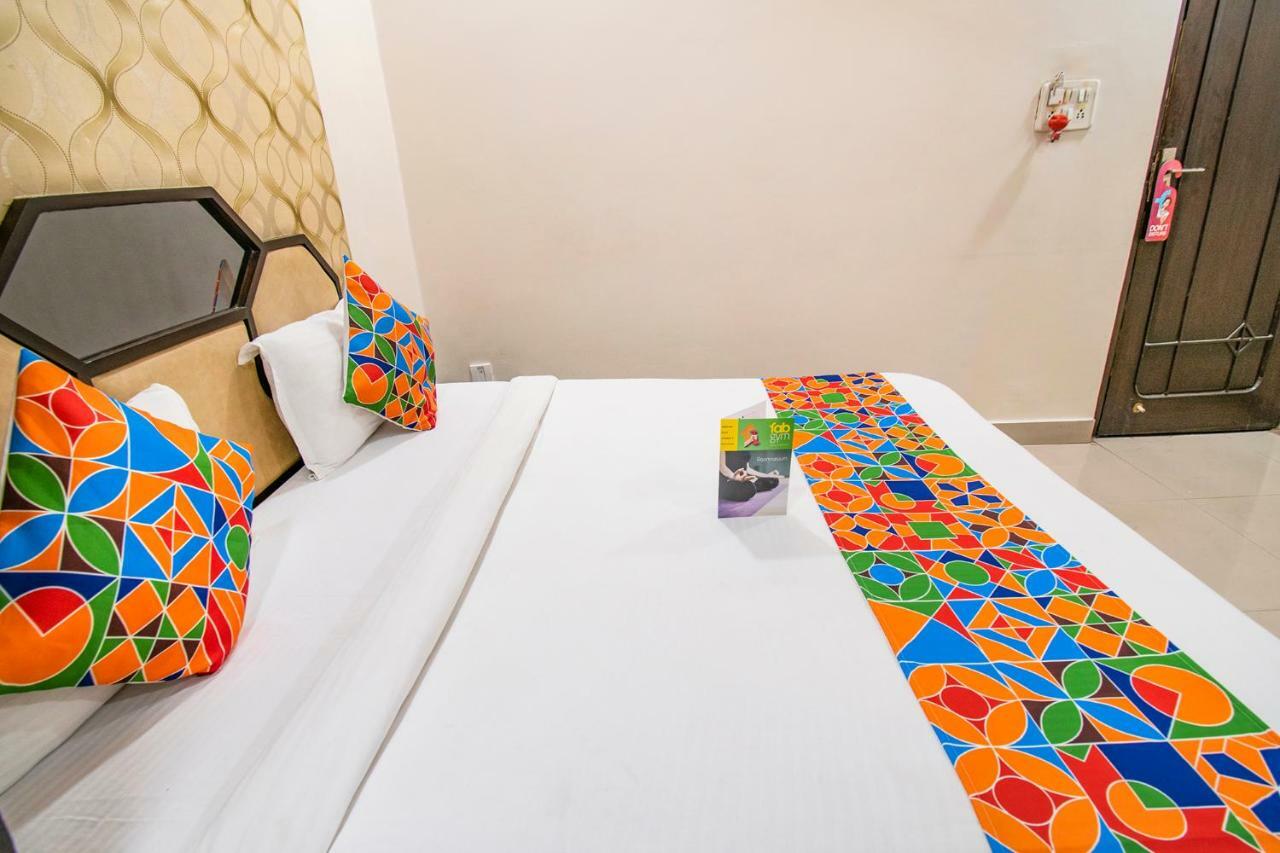 Hotel Fabhotel Galaxy Bhanwar Kuan Indore