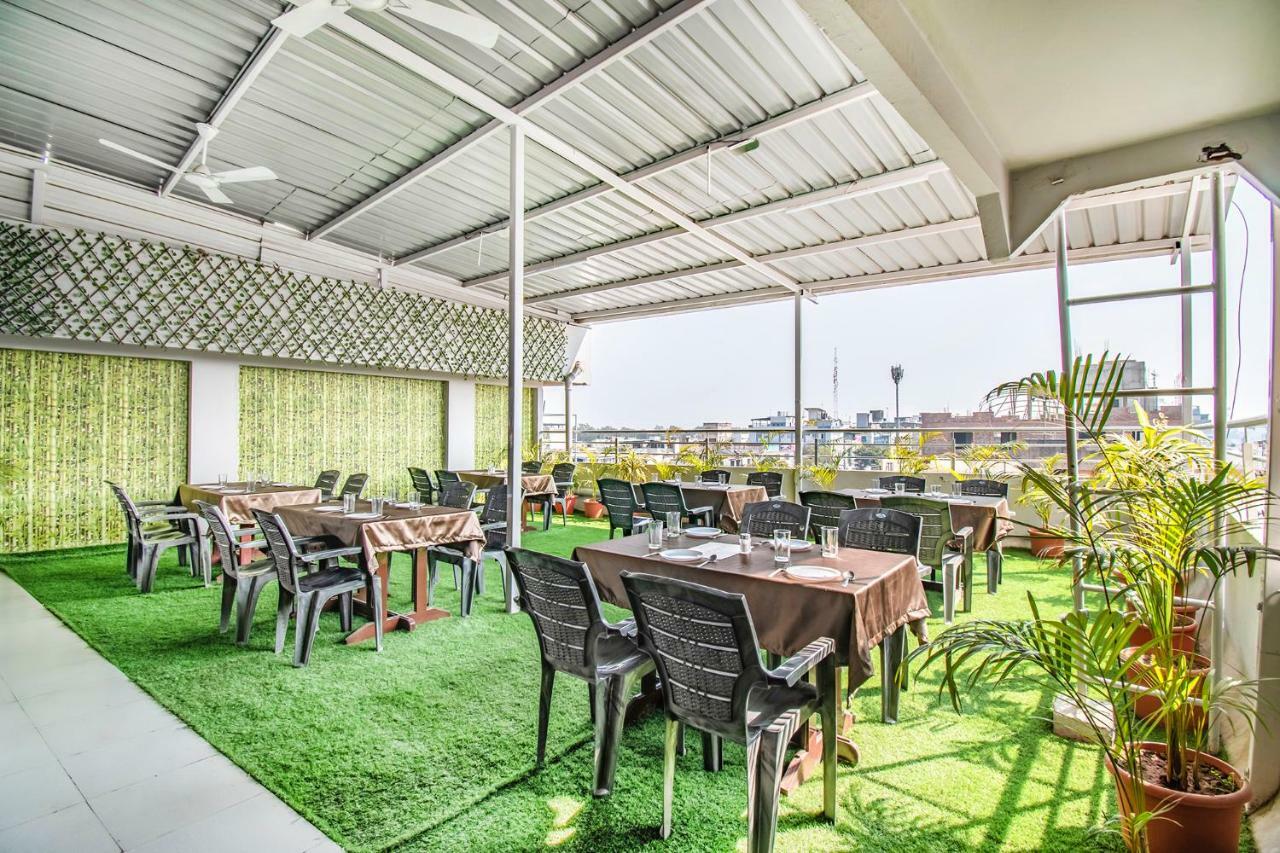 Hotel Fabhotel Galaxy Bhanwar Kuan