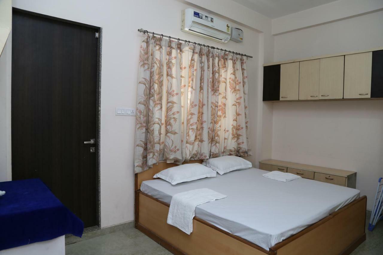 Maninder's * Indore