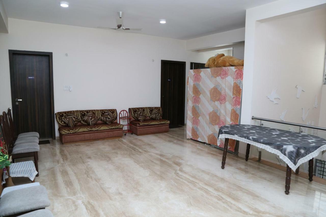 Maninder's * Indore