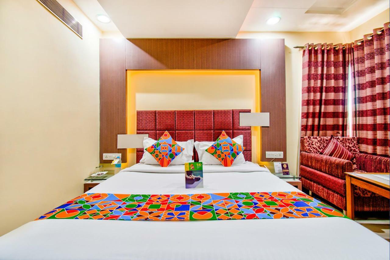 Hotel Fabhotel Amrit Residency 3*