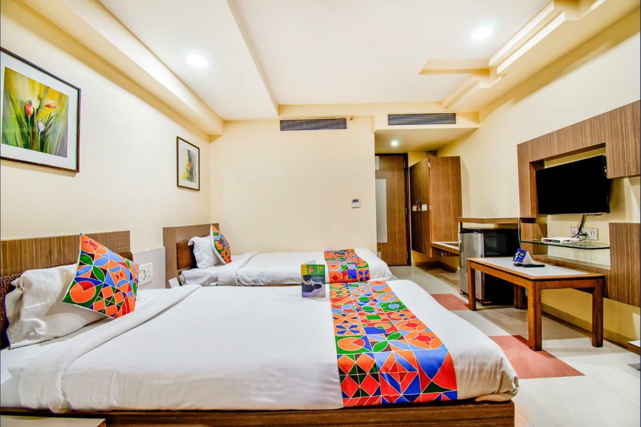 Hotel Fabhotel Amrit Residency 3*