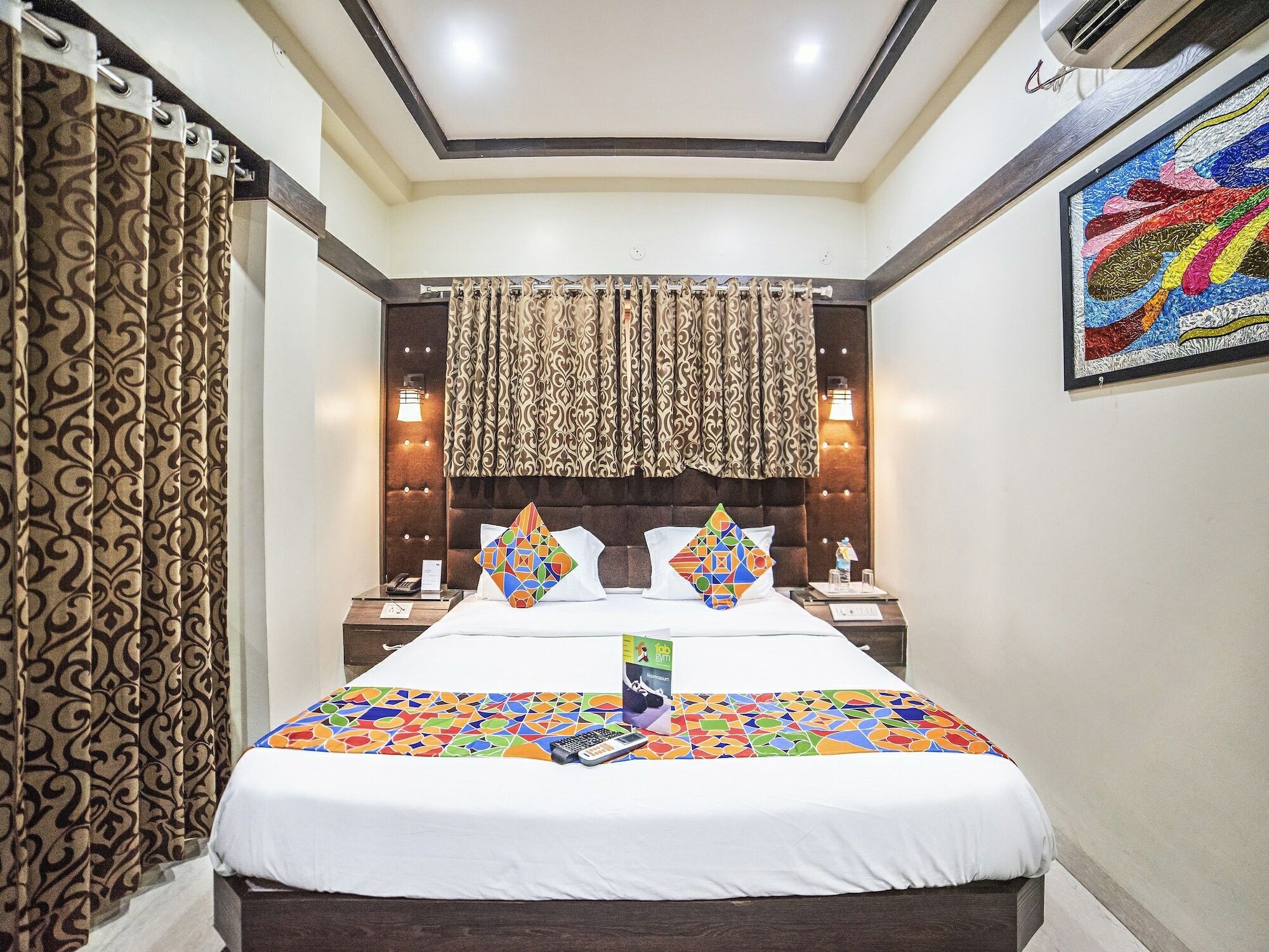 Fabhotel Santoor Geeta Bhawan Square 3* Indore
