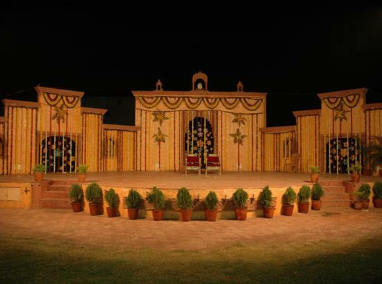 Nakhrali Dhani Hotel