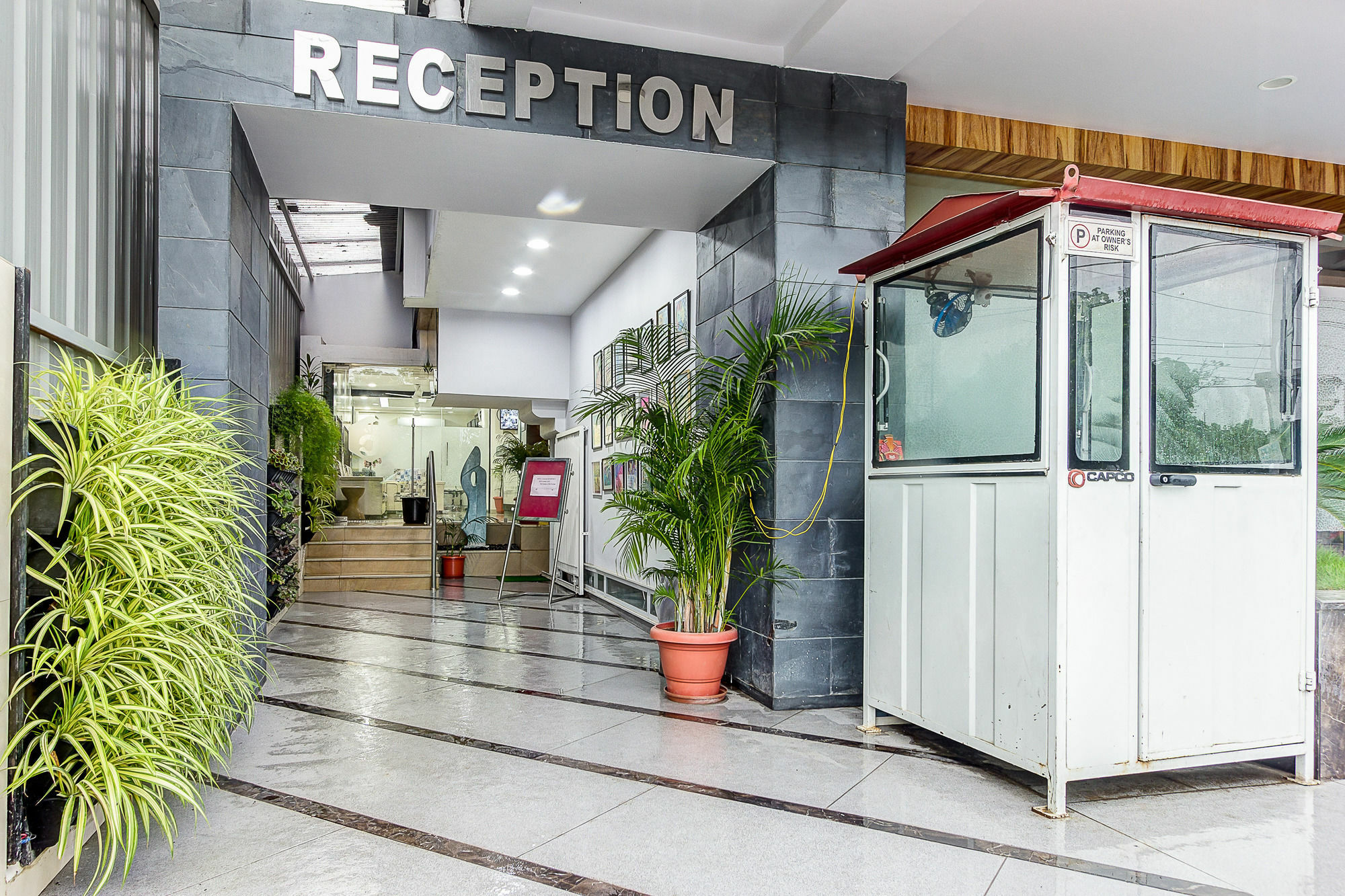Treebo Daksh Residency Indore