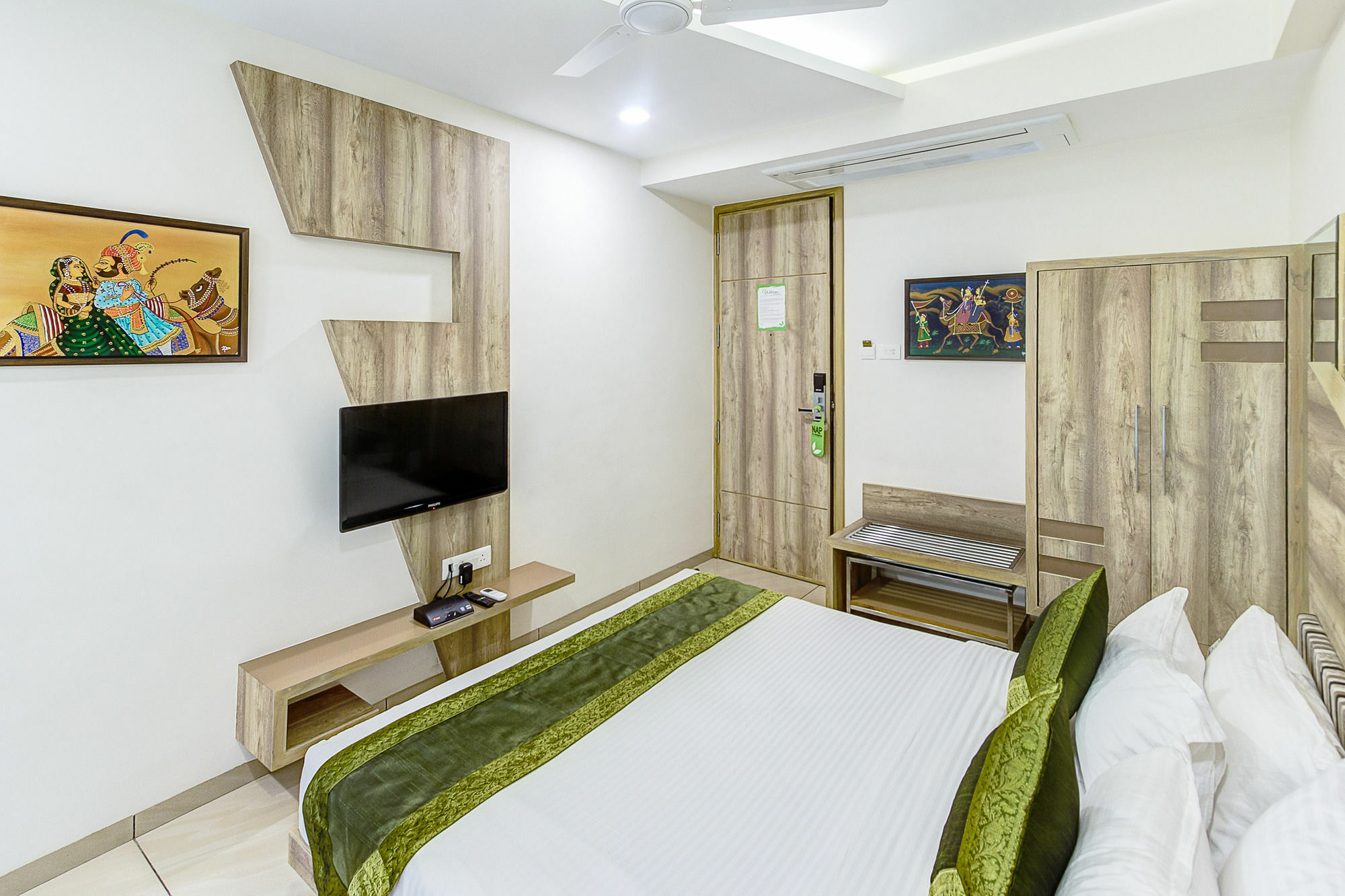 Treebo Daksh Residency Hotel