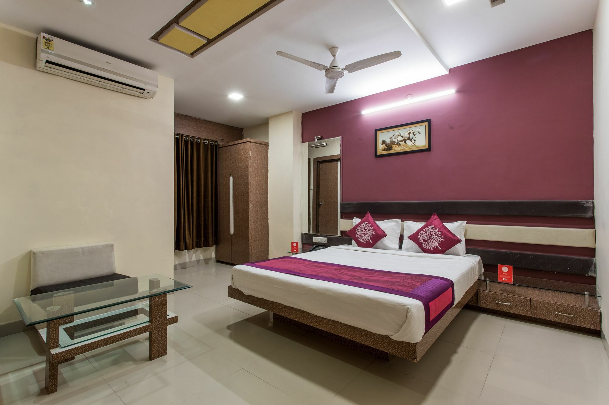 Oyo 6320 Shri Balaji Avenue 2*