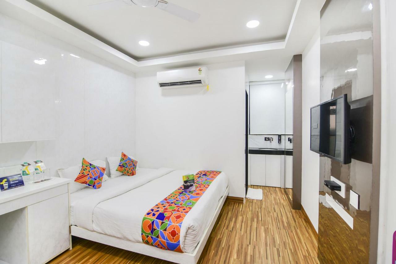 Om Well Hotel Indore