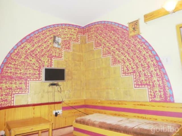 New Crown Hotel Indore