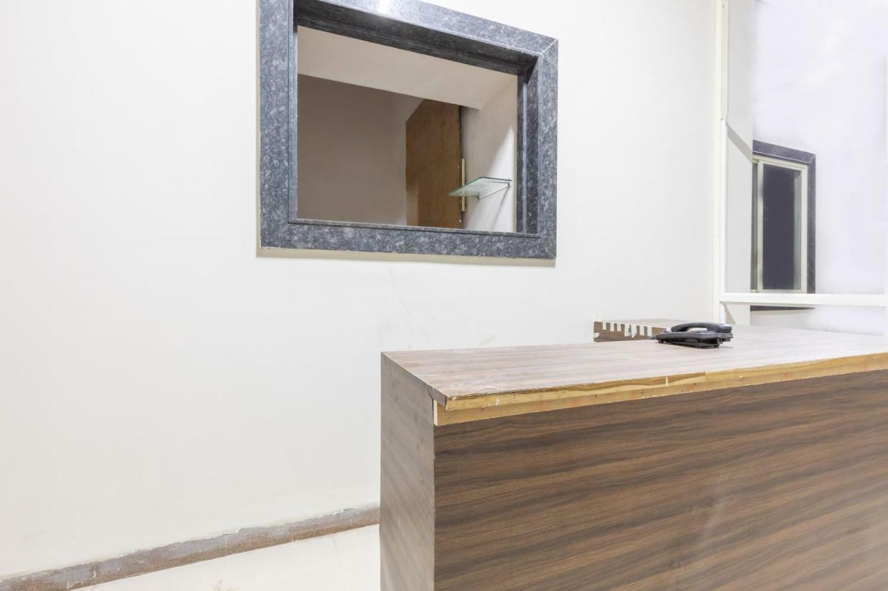 Oyo 40281 Nic Hotel