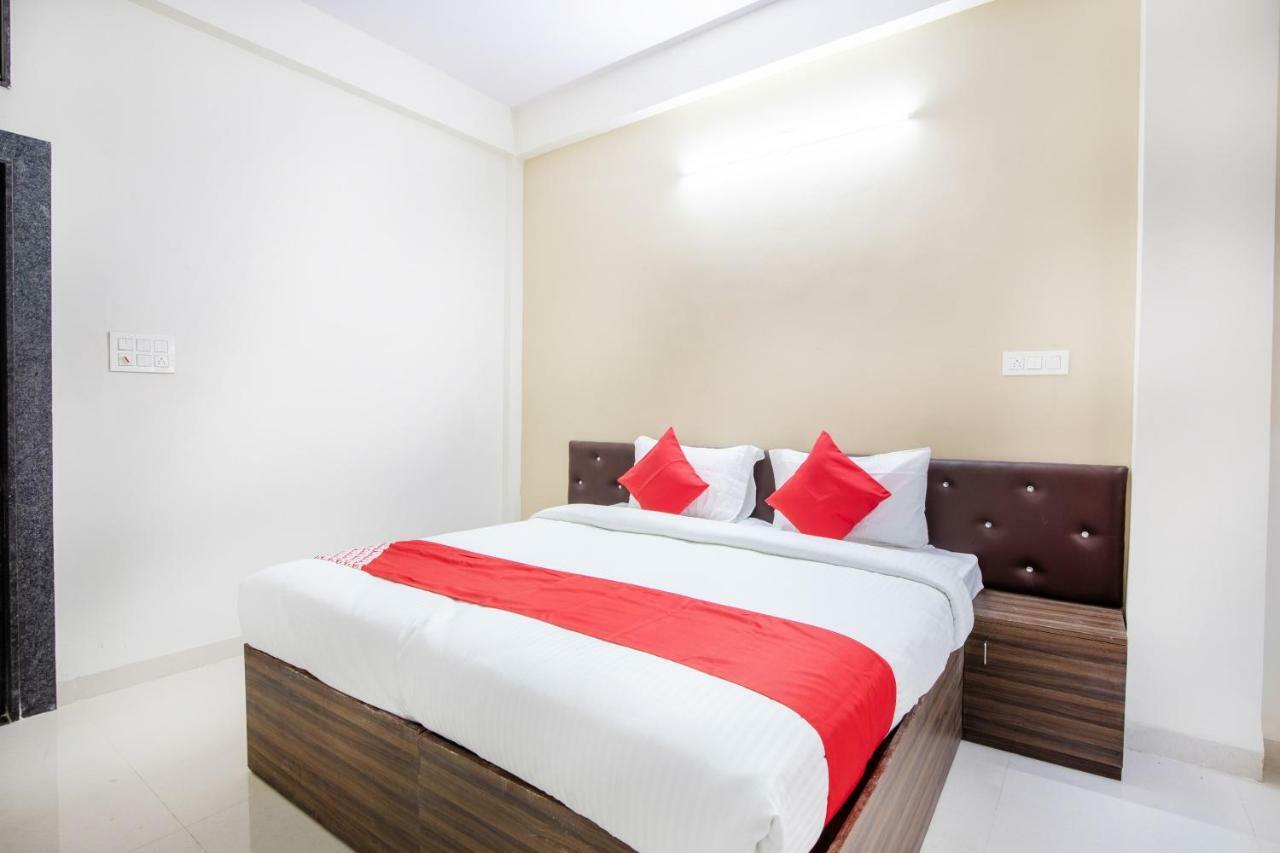 Oyo 40281 Nic Hotel 3*
