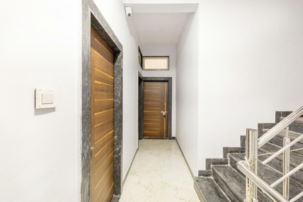 Oyo 40281 Nic Hotel