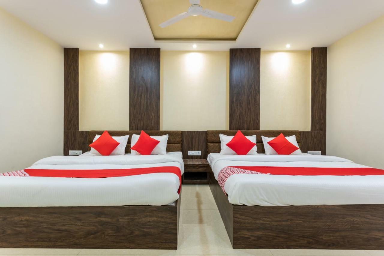 Hotel Oyo 42084 Rajshahi And Marriage Garden Indore