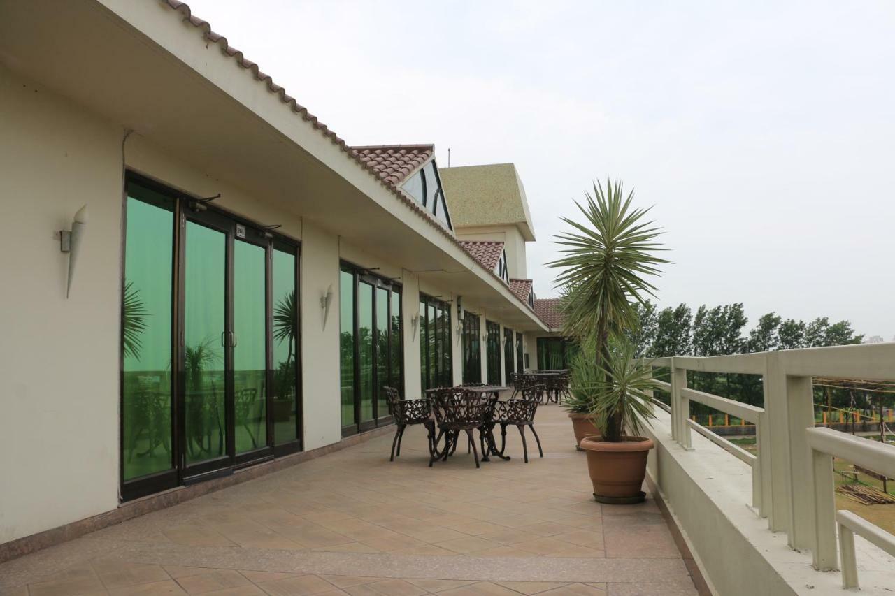 Jalsa Hotel
