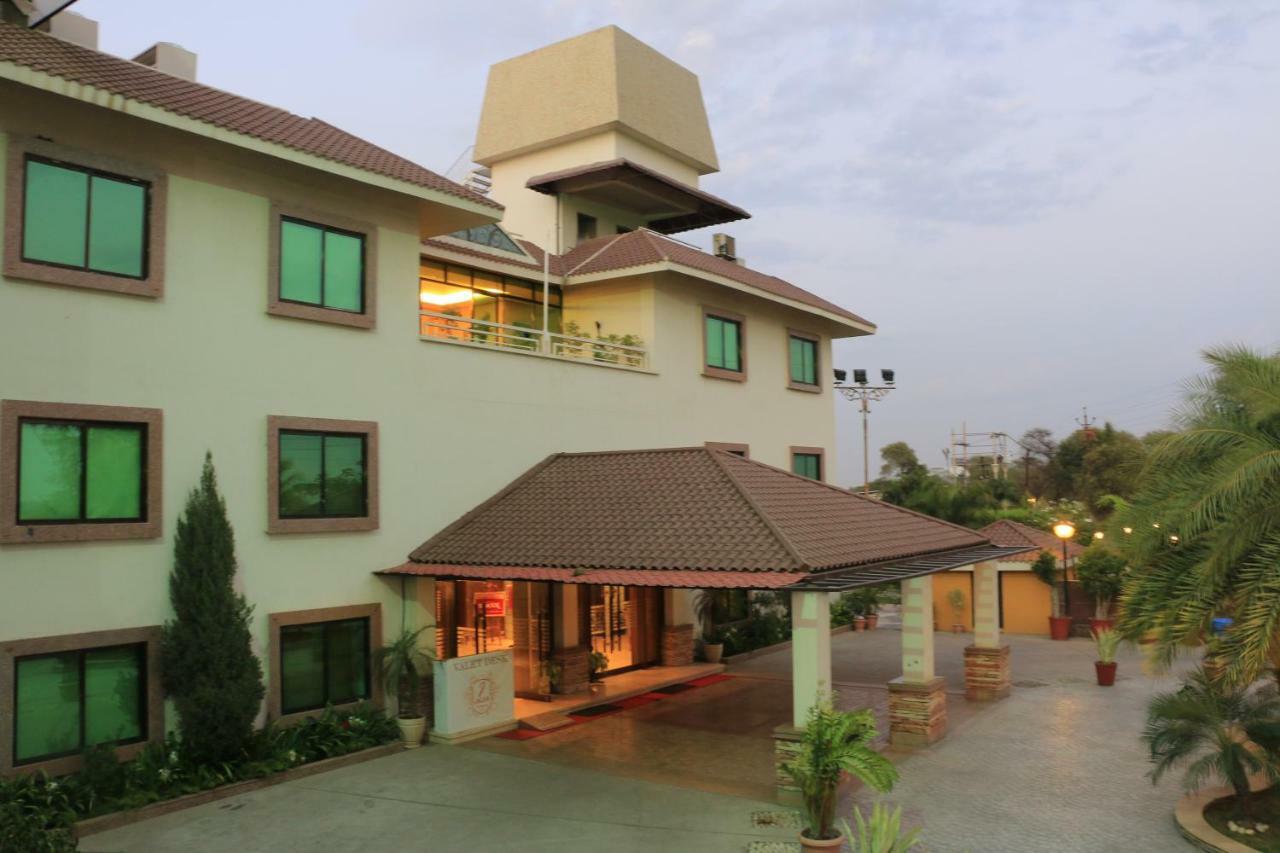 Hotel Jalsa Indore