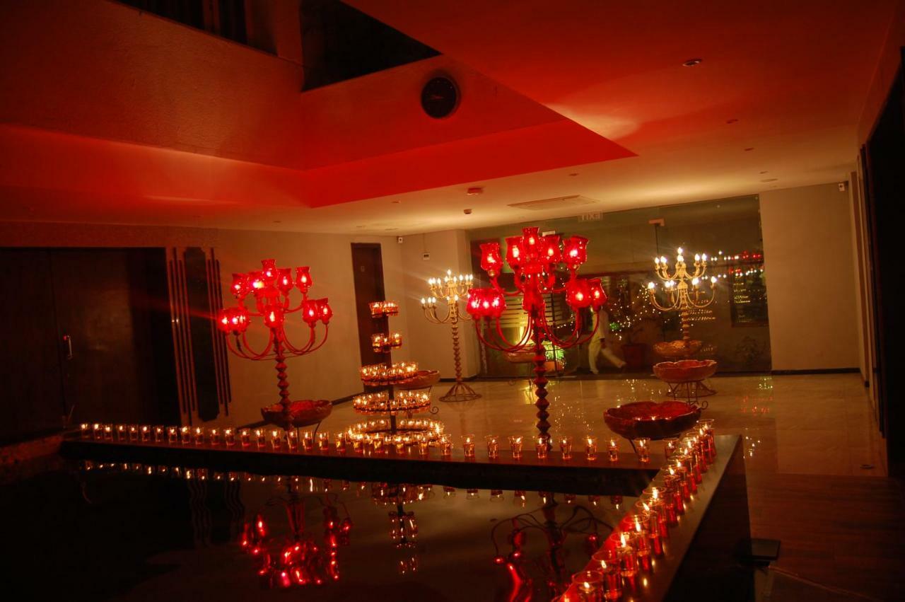 Hotel Jalsa Indore
