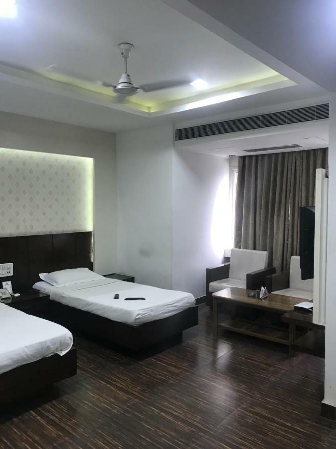 Kanchan Hotel 3*