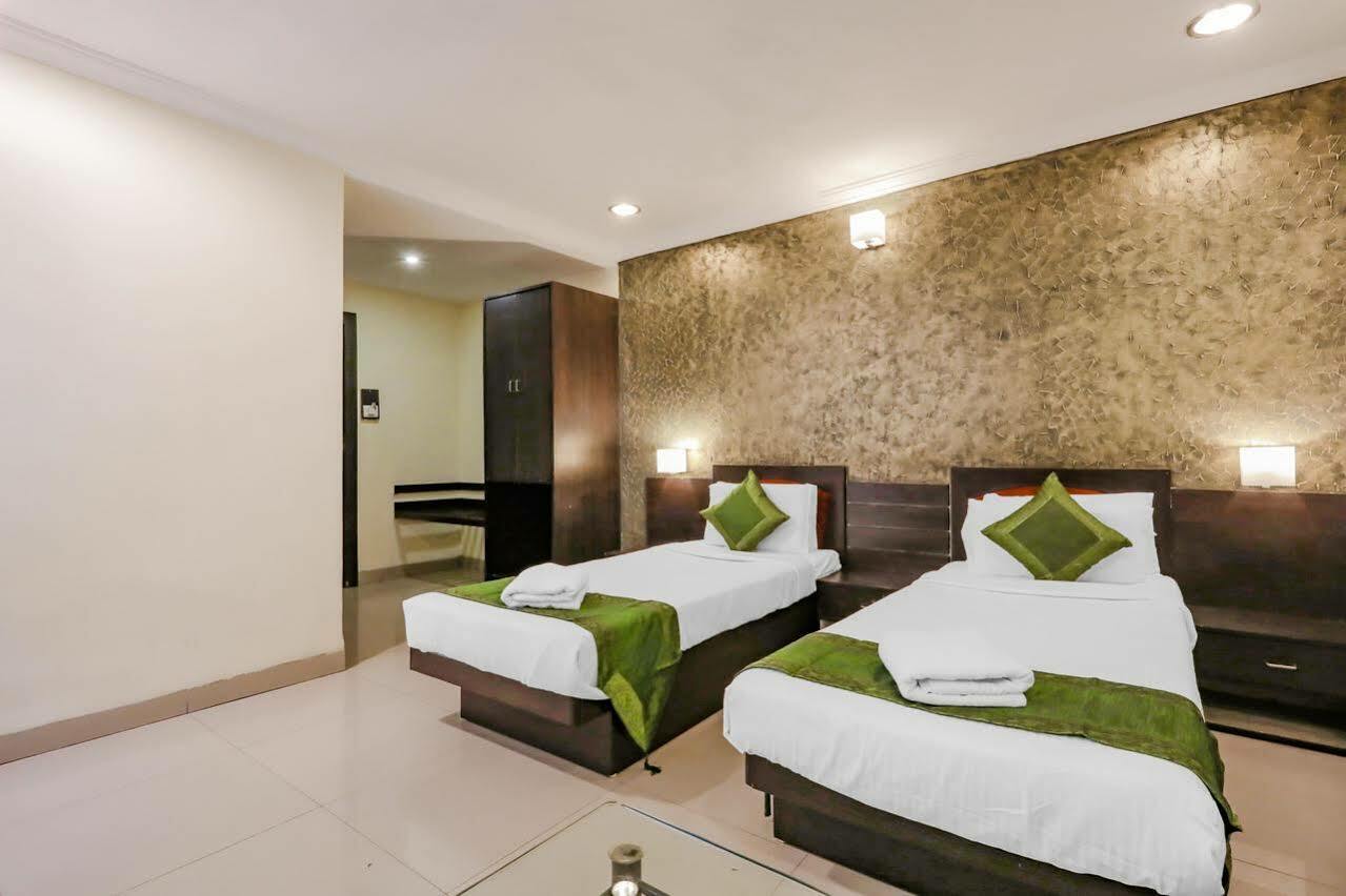 Paradise 3* Indore