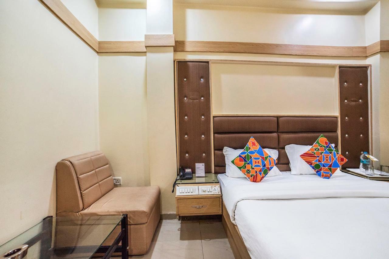 Fabhotel Santoor Geeta Bhawan Square Hotel