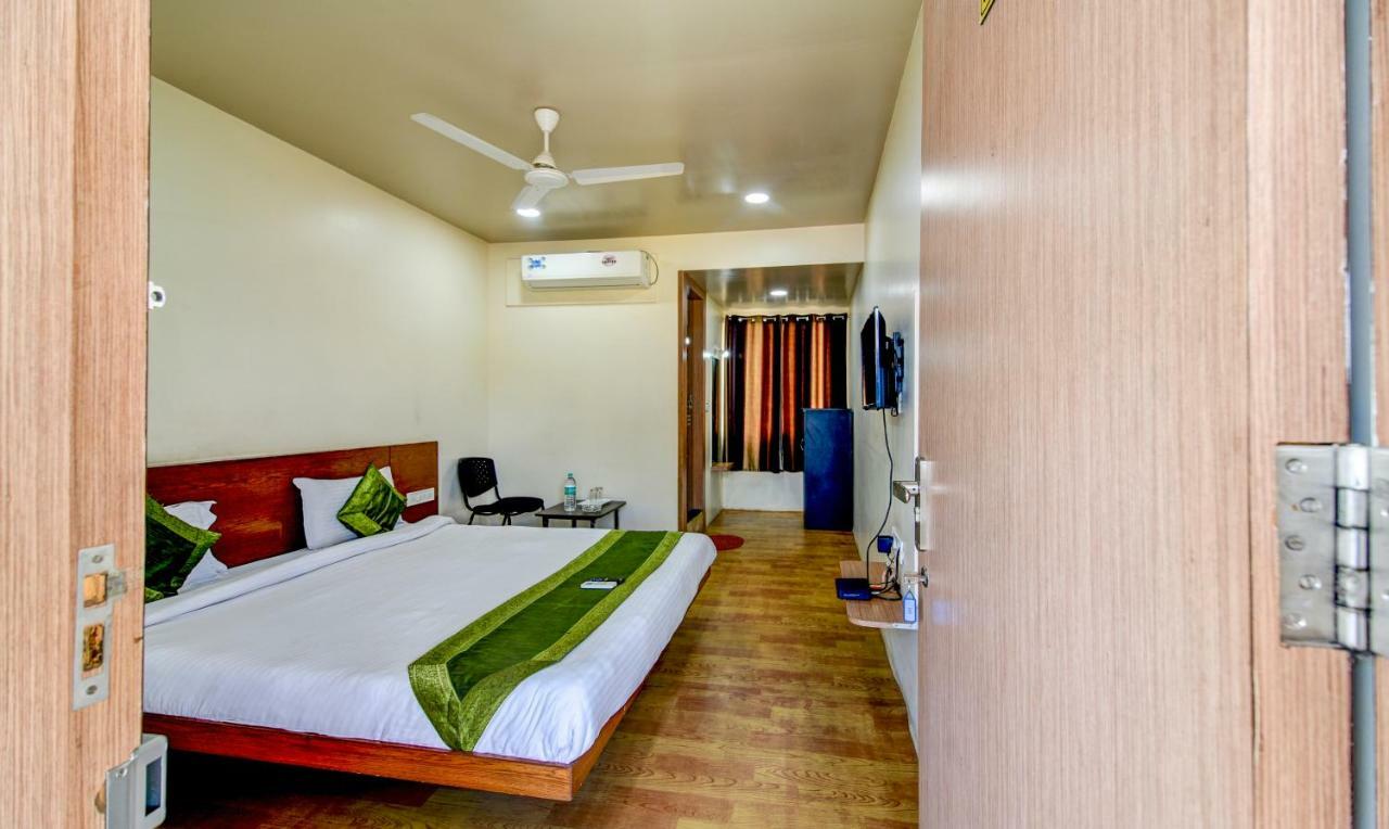 Hotel O Riddhi Siddhi Indore