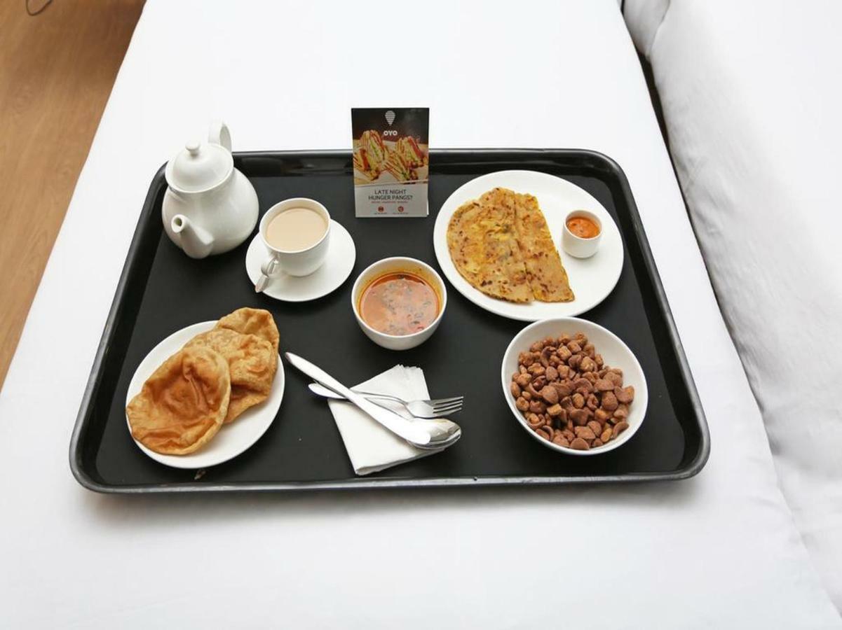 Hotel Oyo 41740 Karnawat Indore