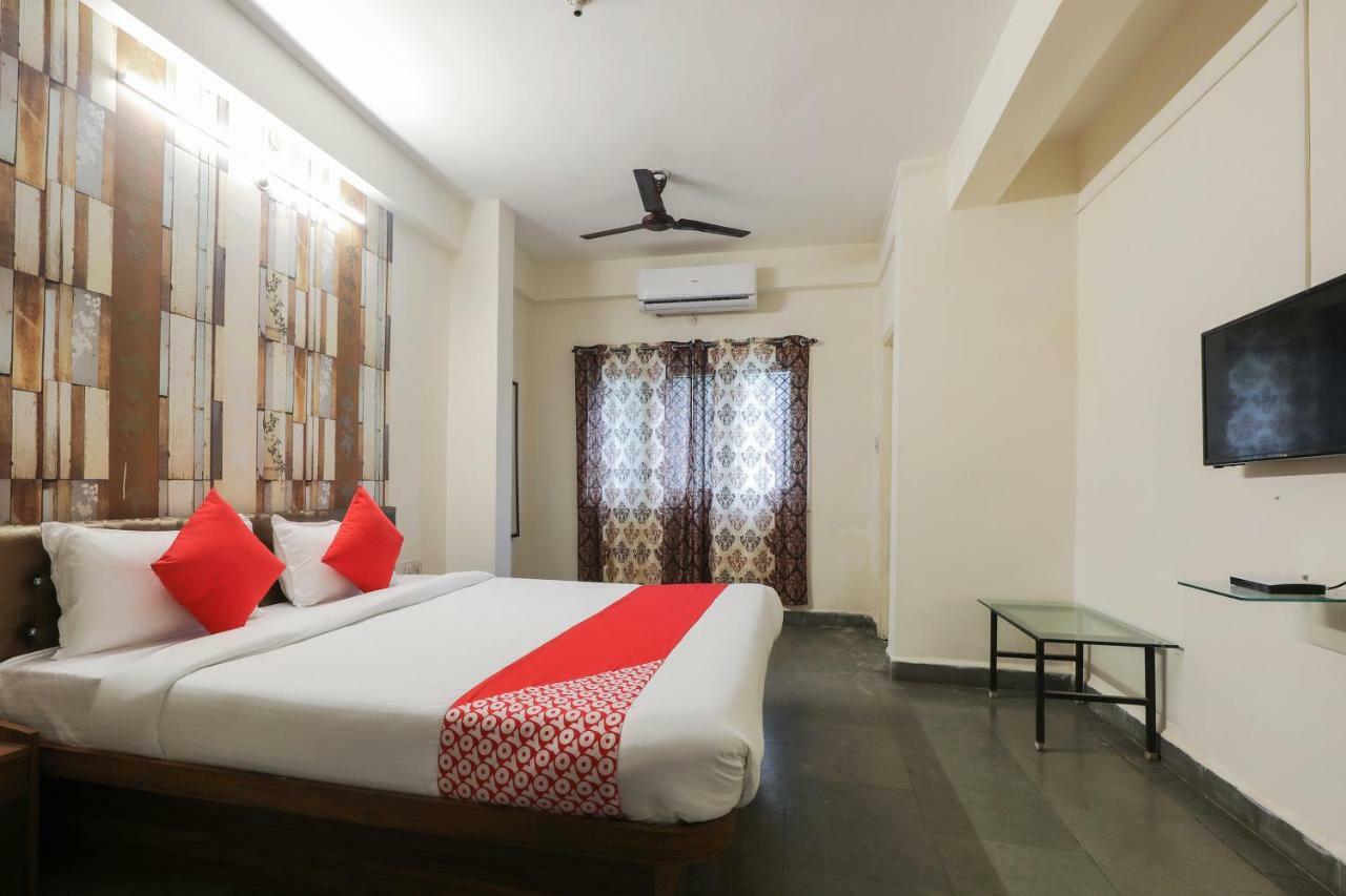 Hotel Oyo 41740 Karnawat