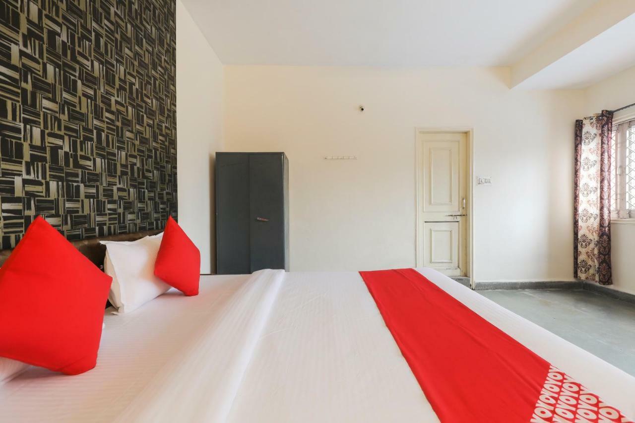 Hotel Oyo 41740 Karnawat