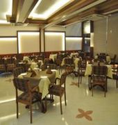 Hotel Fabhotel Amrit Residency