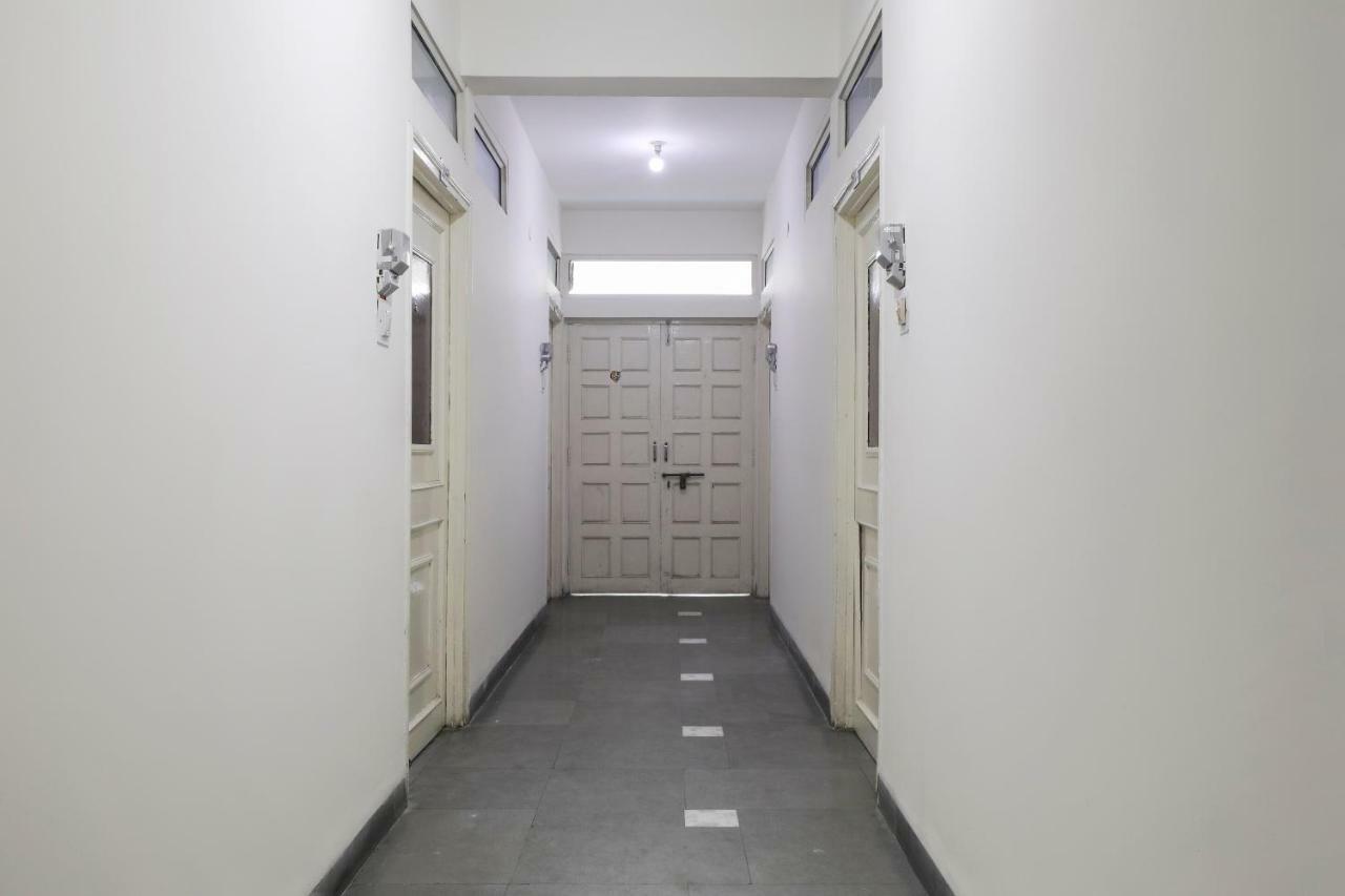 Oyo 41740 Karnawat Hotel Indore