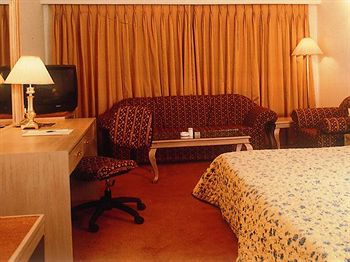 Hotel Crown Palace Indore