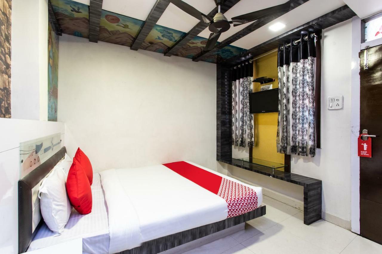 Oyo 3767 Gopal Palace Indore