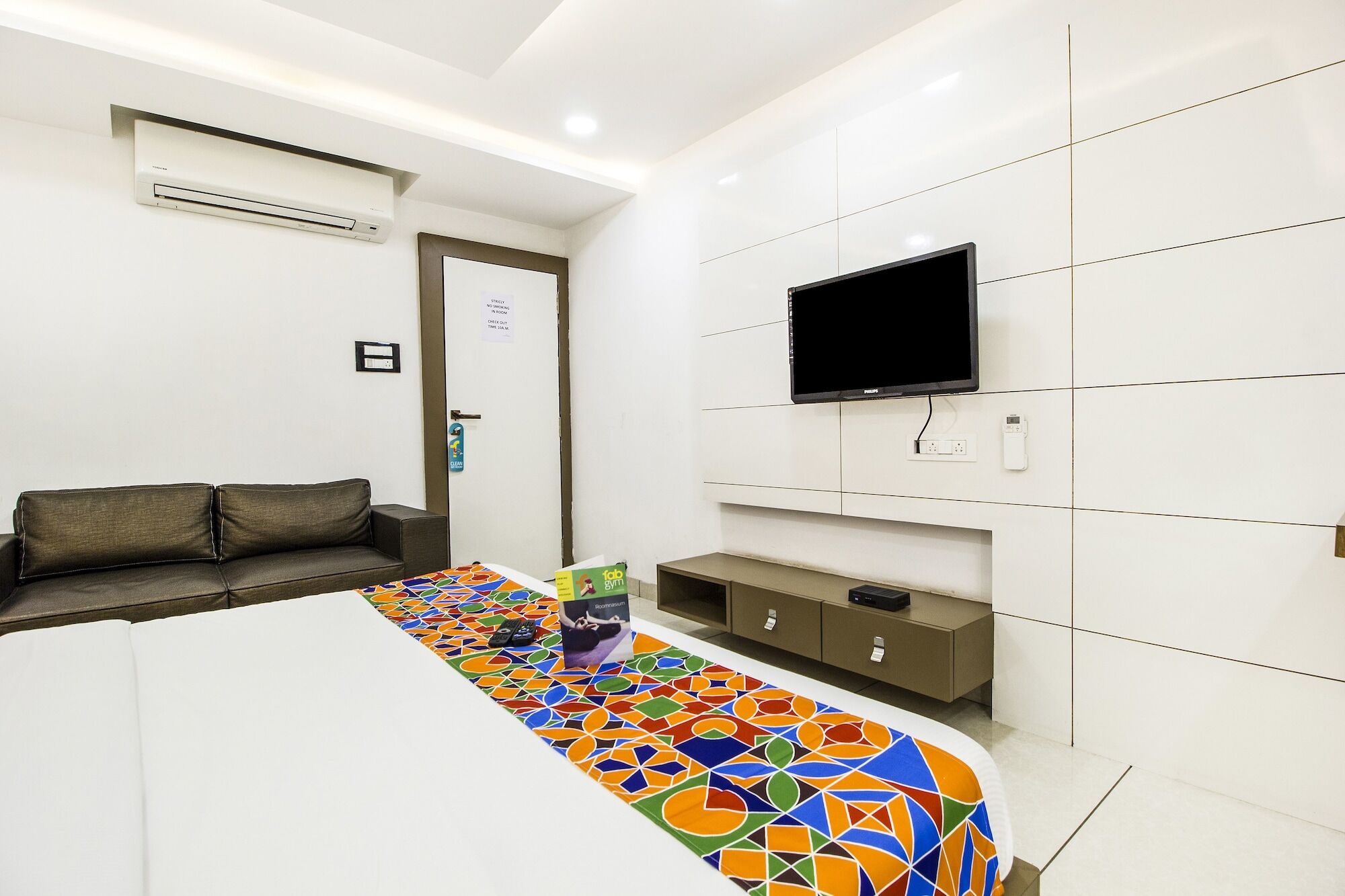 Fabhotel Rajnandani Residency Bhawarkua