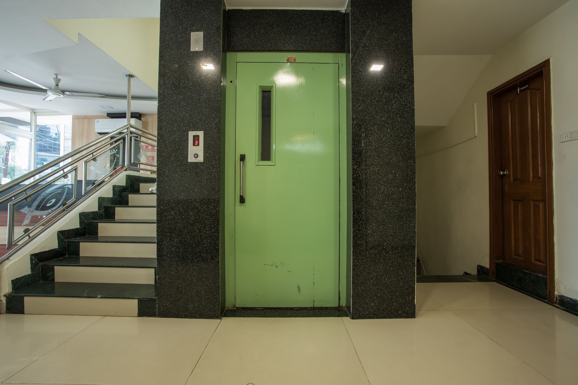 Oyo Flagship 137 Vijay Nagar Hotel 2*