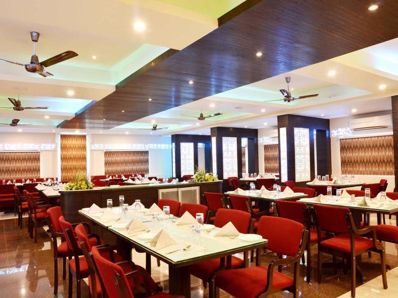 Oyo Ti Mall Nath Mandir Road Hotel