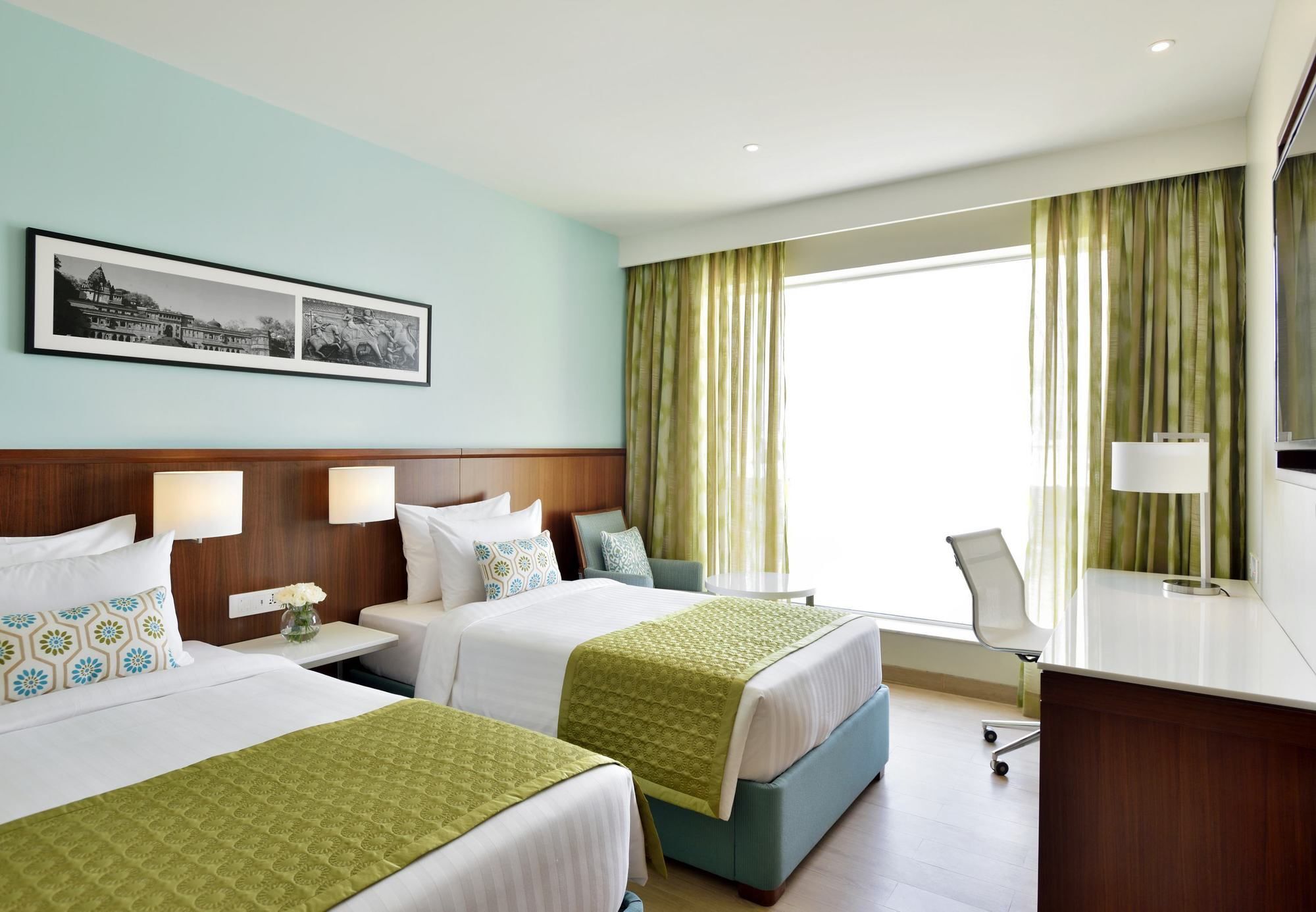 Hotel Fairfield By Marriott 4*