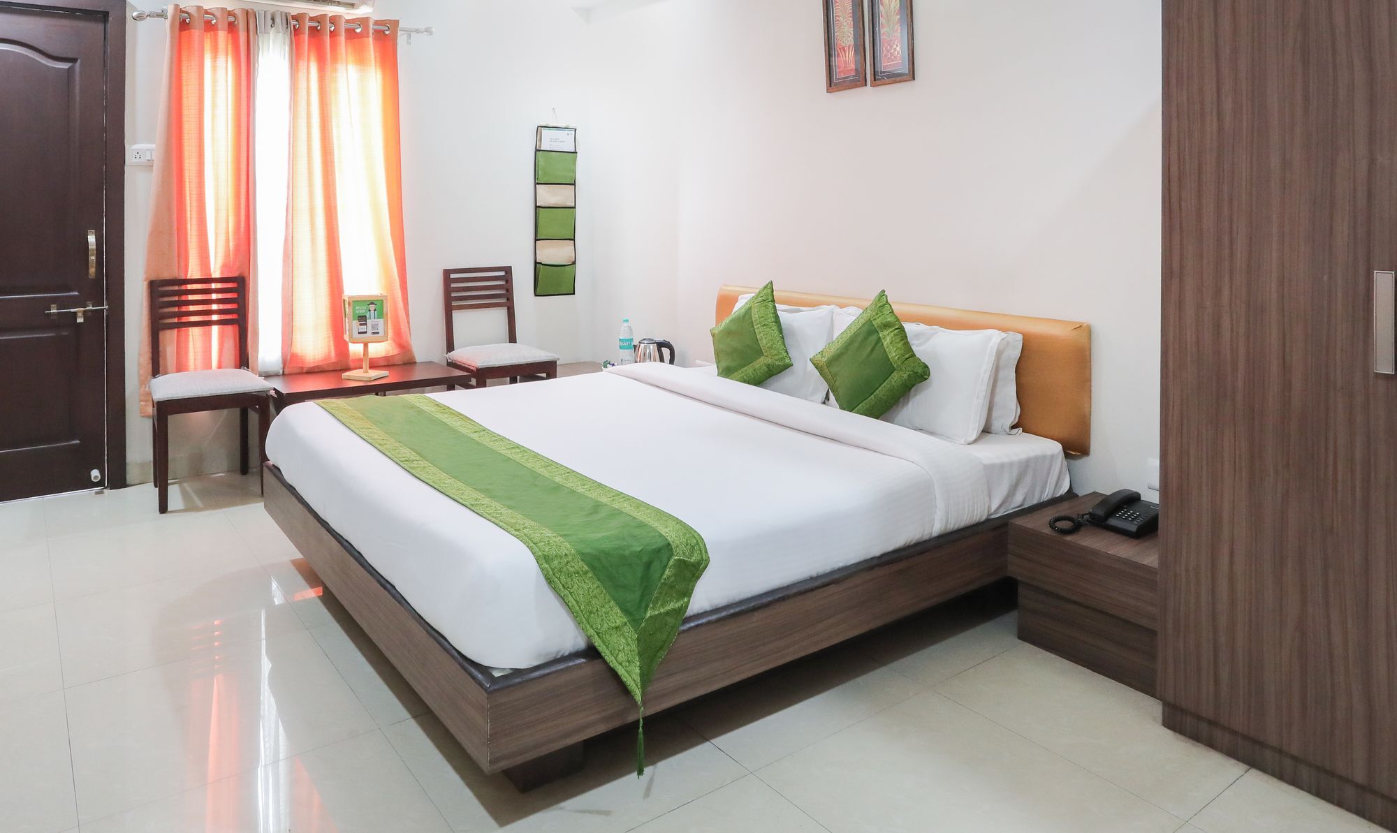 Hotel Super Townhouse Divya Palace 4*